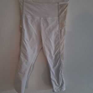lululemon leggings White Cropped with Beige lace sheer on the side Size 8